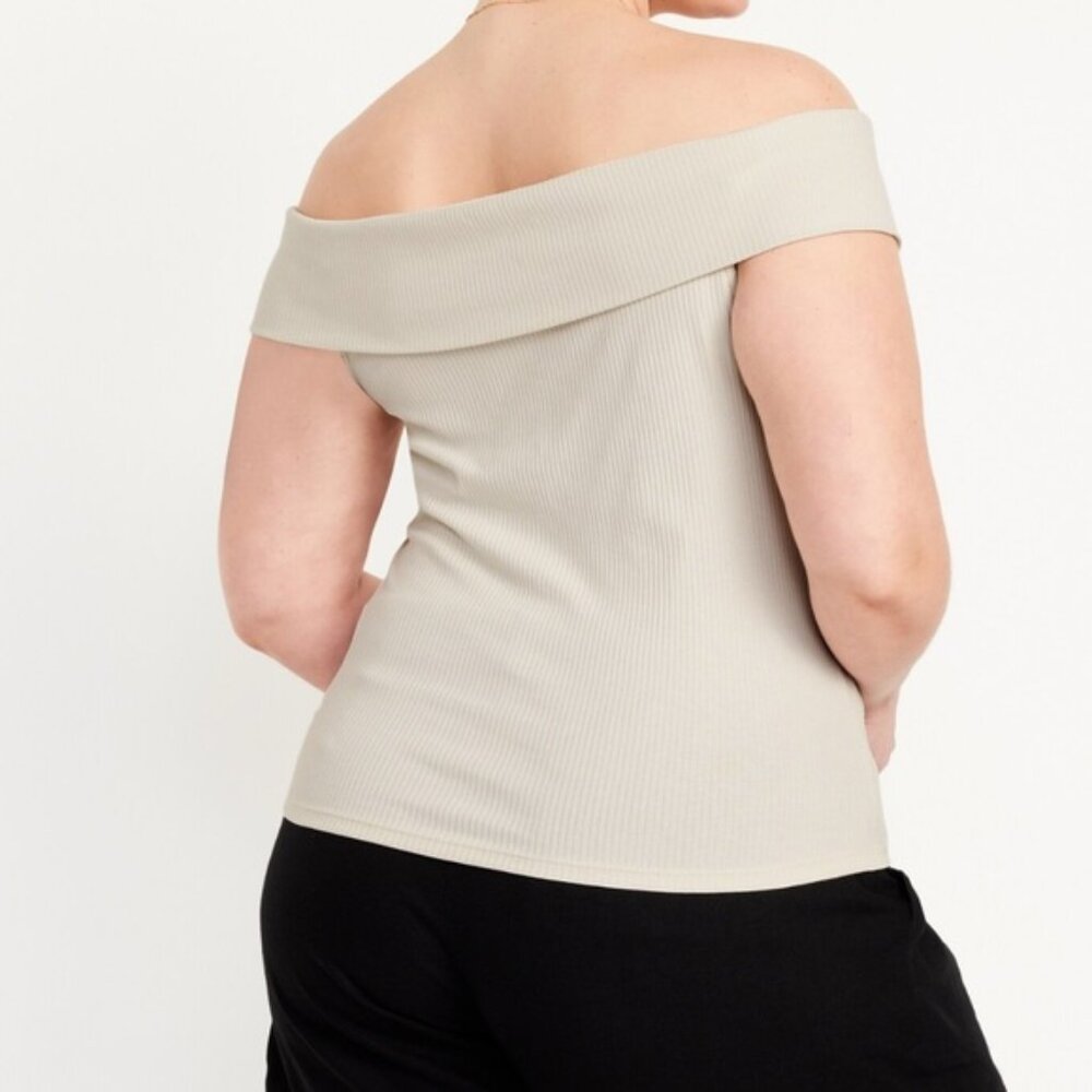 Off-Shoulder Ribbed Top
